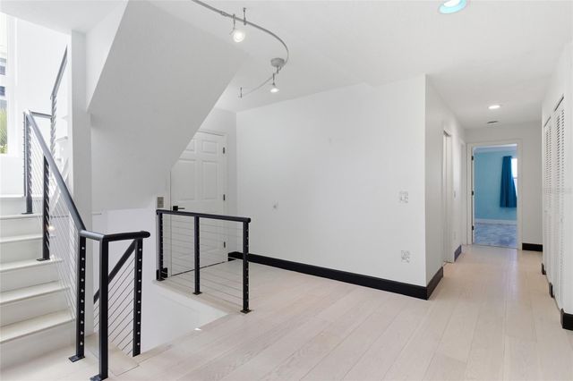 2502 AVENUE B, Bradenton Beach, FL 34217