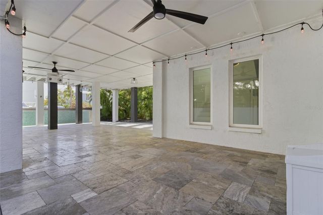 2502 AVENUE B, Bradenton Beach, FL 34217