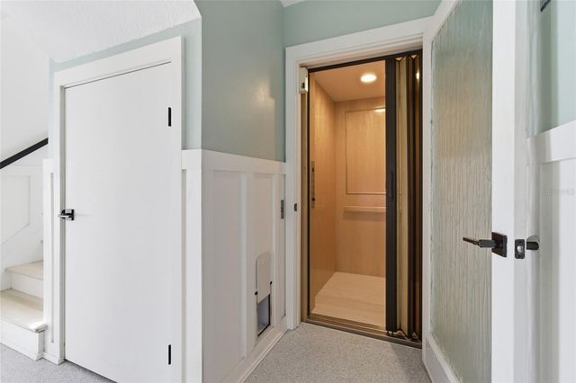 2502 AVENUE B, Bradenton Beach, FL 34217