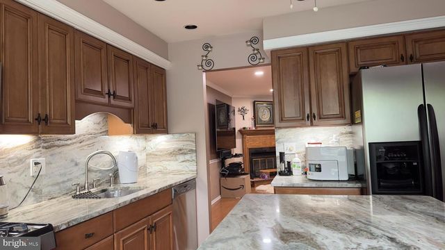 13 DEVON CT, Robbinsville, NJ 08691