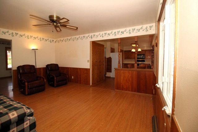 1721 Sylvan WAY, West Bend, WI 53095