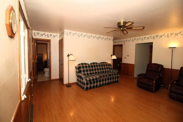 1721 Sylvan WAY, West Bend, WI 53095