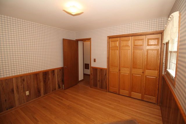 1721 Sylvan WAY, West Bend, WI 53095