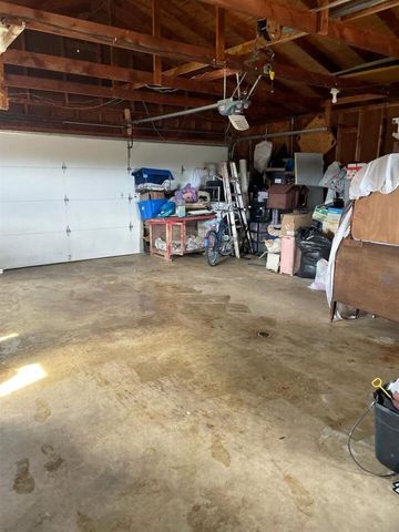 W1796 PUDDLEFORT STREET, Mount Calvary, WI 53057