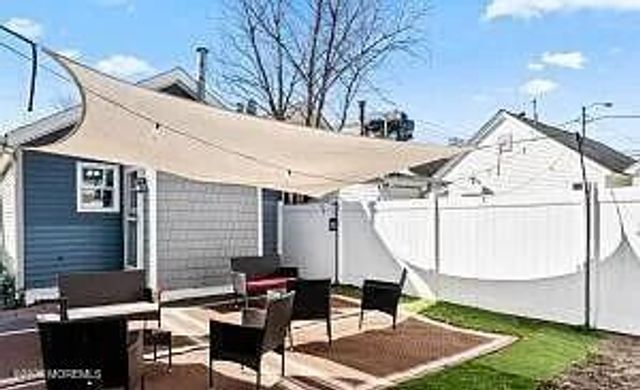 20 Highland Avenue, Keansburg, NJ 07734