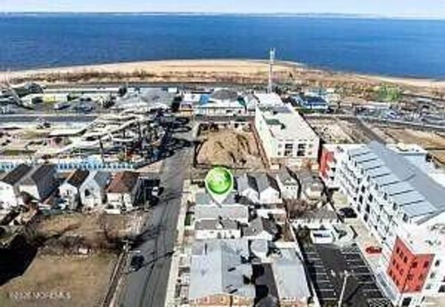 20 Highland Avenue, Keansburg, NJ 07734