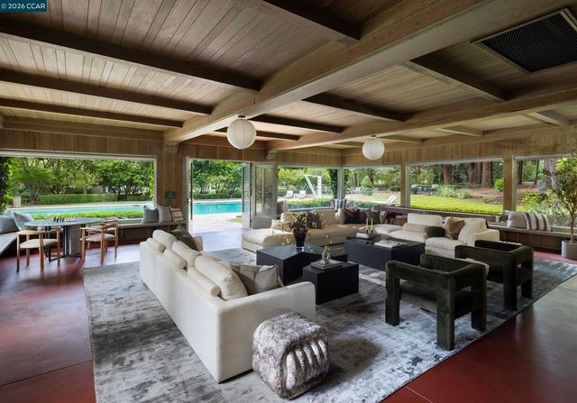 300 Camille Ave, Alamo, CA 94507