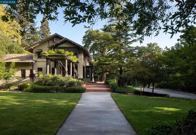 300 Camille Ave, Alamo, CA 94507