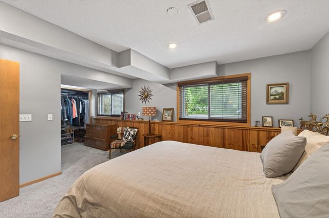 7062 2nd Avenue, Lino Lakes, MN 55014