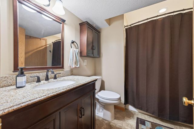 7062 2nd Avenue, Lino Lakes, MN 55014