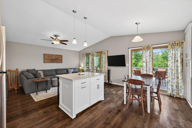 7062 2nd Avenue, Lino Lakes, MN 55014