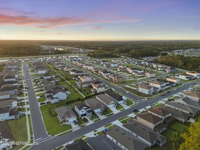 75511 CANTERWOOD Drive, Yulee, FL 32097