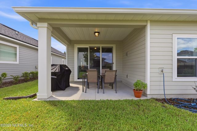 75511 CANTERWOOD Drive, Yulee, FL 32097
