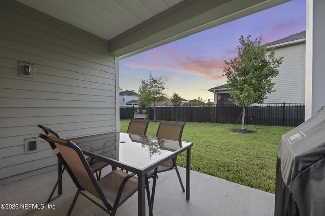 75511 CANTERWOOD Drive, Yulee, FL 32097