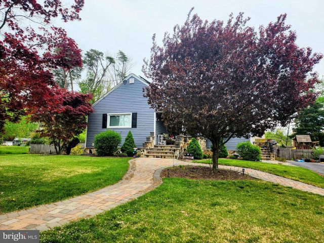 9 CHARLES AVE, Blackwood, NJ 08012