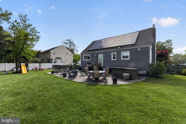 9 CHARLES AVE, Blackwood, NJ 08012