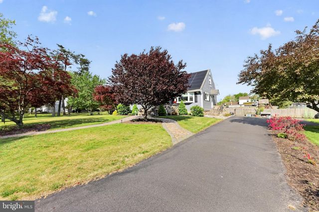 9 CHARLES AVE, Blackwood, NJ 08012