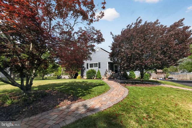 9 CHARLES AVE, Blackwood, NJ 08012