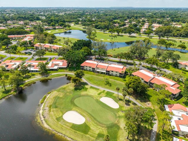 8425 Casa Del Lago H, Boca Raton, FL 33433