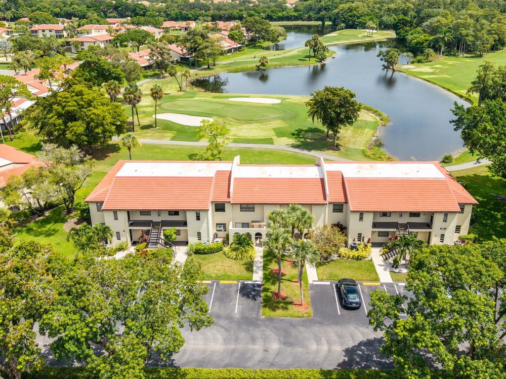 8425 Casa Del Lago H, Boca Raton, FL 33433