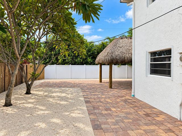 1125 W PROSPECT Road, Fort Lauderdale, FL 33309
