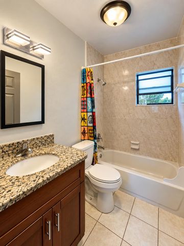 1125 W PROSPECT Road, Fort Lauderdale, FL 33309