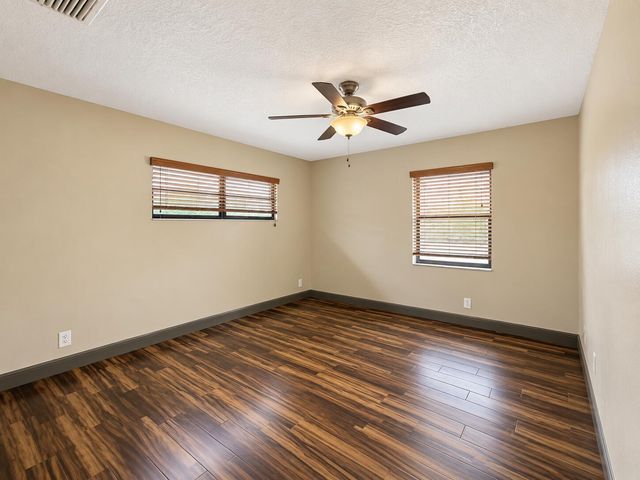 1125 W PROSPECT Road, Fort Lauderdale, FL 33309