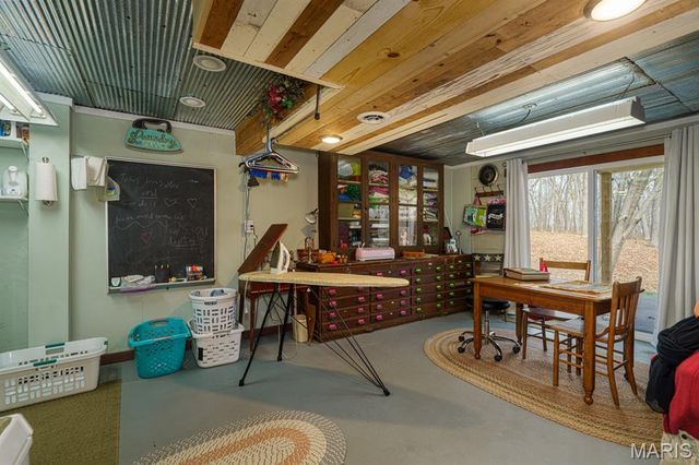 1858 Country Ridge Road, Rolla, MO 65401