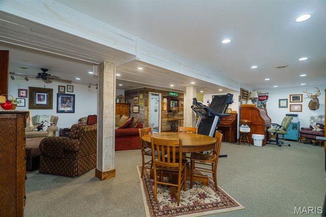 1858 Country Ridge Road, Rolla, MO 65401