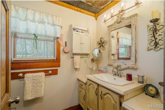 1858 Country Ridge Road, Rolla, MO 65401