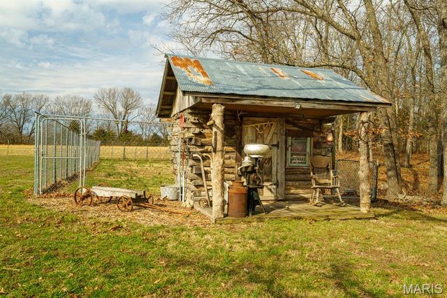 1858 Country Ridge Road, Rolla, MO 65401