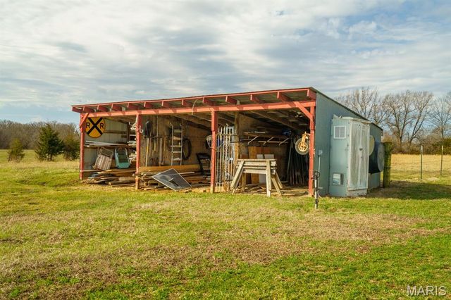 1858 Country Ridge Road, Rolla, MO 65401