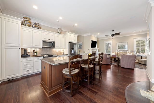 27 Tabby Shell Rd, Bluffton, SC 29910