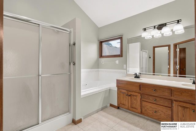 17016 Franklin Street, Omaha, NE 68118