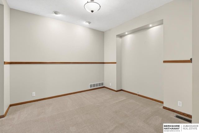 17016 Franklin Street, Omaha, NE 68118