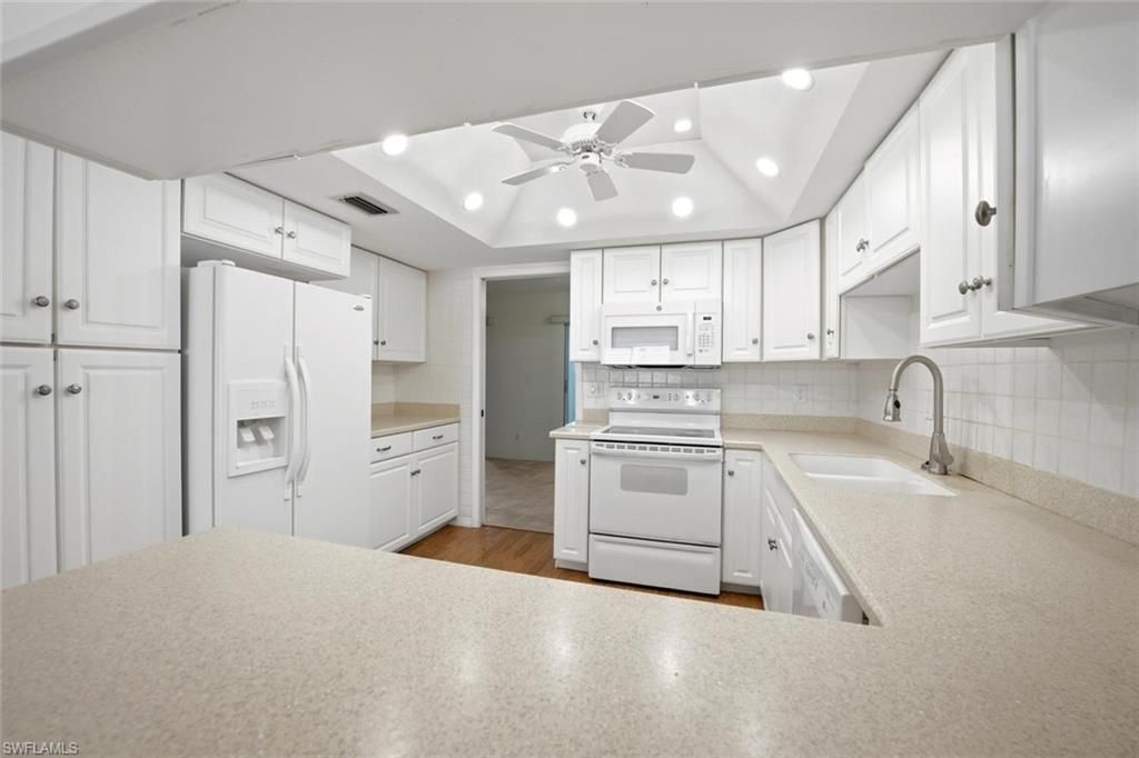 522 Bristle Cone LN 62, NAPLES, FL 34113 — photo 3