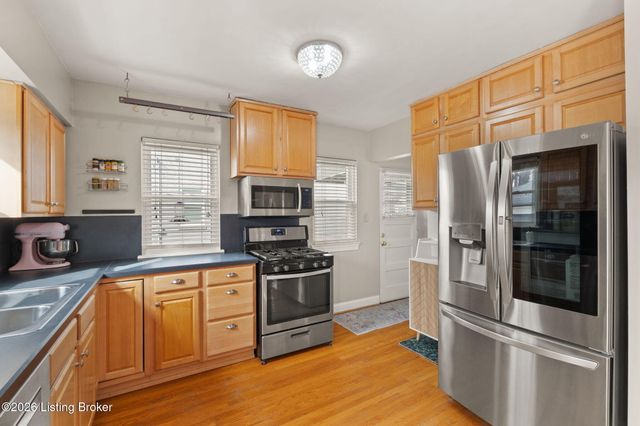 226 Sage Rd, Bellewood, KY 40207