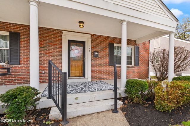 226 Sage Rd, Bellewood, KY 40207