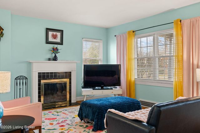 226 Sage Rd, Bellewood, KY 40207