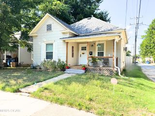 815 W 6th Street, Joplin, MO 64801