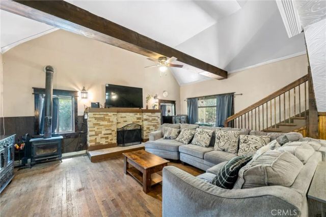 1501 Oriole Road, Wrightwood, CA 92397