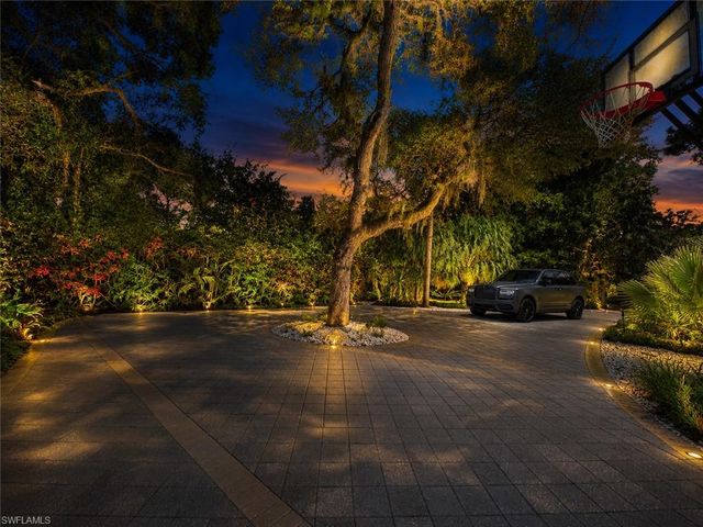 27281 Tennessee ST, Bonita Springs, FL 34135