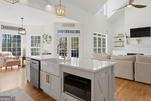 150 Longwood Lane, Newnan, GA 30263