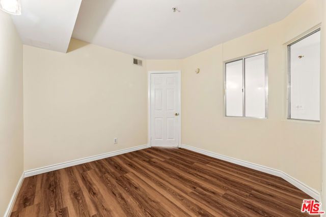 4755 Templeton Street 2115, Los Angeles, CA 90032