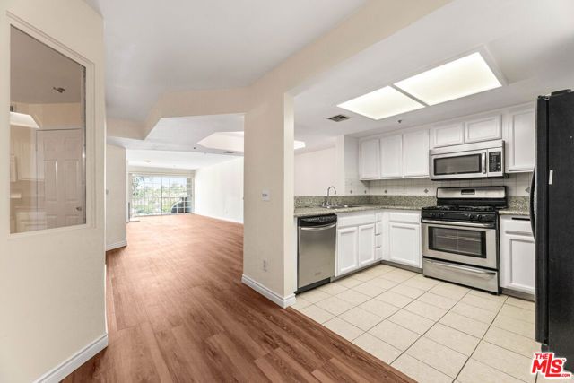 4755 Templeton Street 2115, Los Angeles, CA 90032
