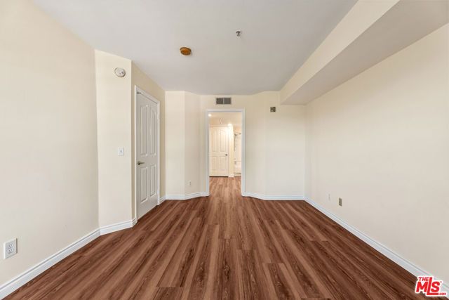 4755 Templeton Street 2115, Los Angeles, CA 90032