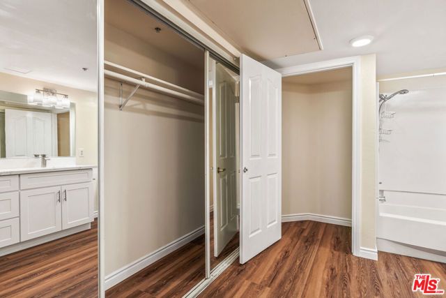 4755 Templeton Street 2115, Los Angeles, CA 90032
