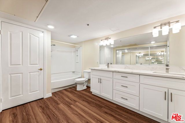 4755 Templeton Street 2115, Los Angeles, CA 90032