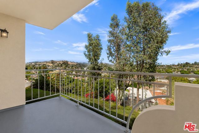 4755 Templeton Street 2115, Los Angeles, CA 90032