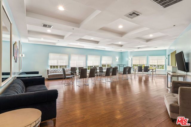 4755 Templeton Street 2115, Los Angeles, CA 90032